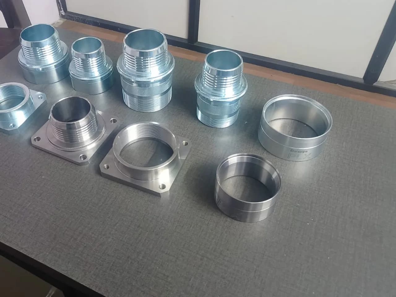 Zinc-plated steel threaded couplings, hex nipples, ring bushes and square flanges