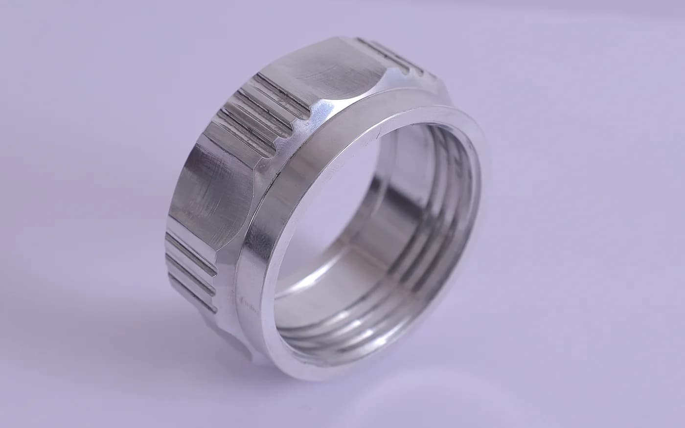 Bright-finished machined lock ring with milled grip slots